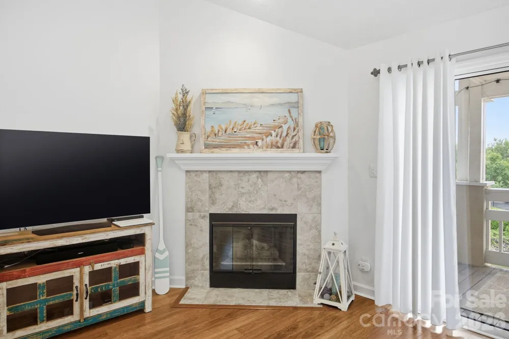 18009 Kings Point Drive #I Cornelius, NC 28031