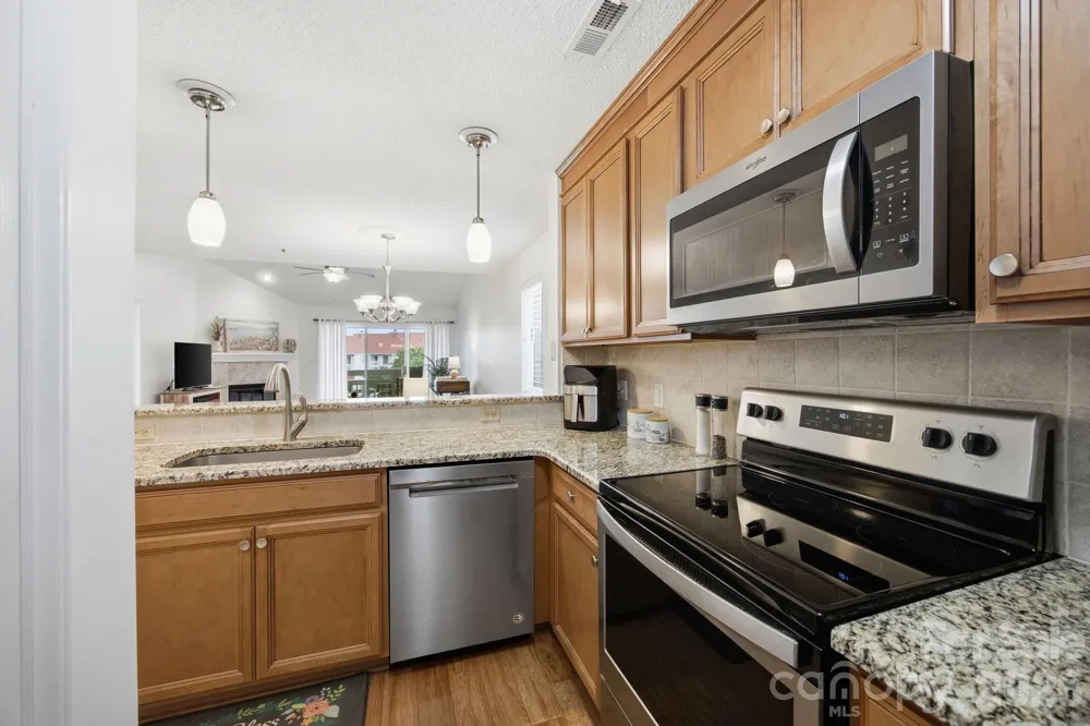 18009 Kings Point Drive #I Cornelius, NC 28031