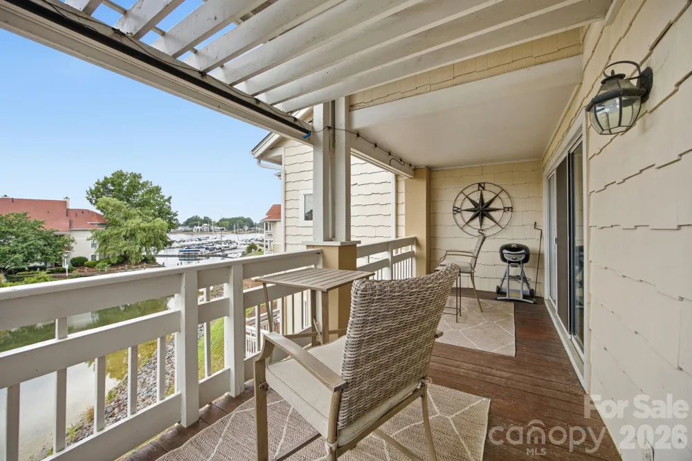 18009 Kings Point Drive #I Cornelius, NC 28031