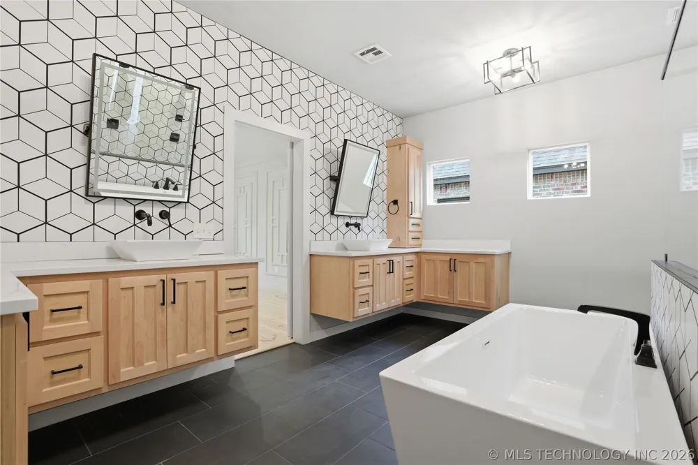 3732 E 115th Place S Tulsa, OK 74137