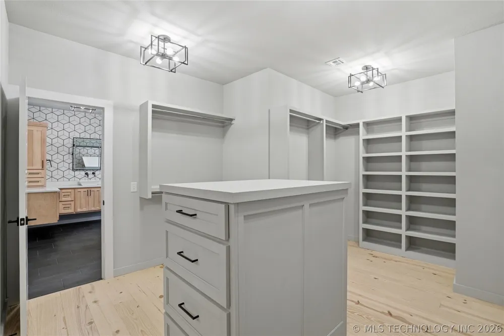 3732 E 115th Place S Tulsa, OK 74137