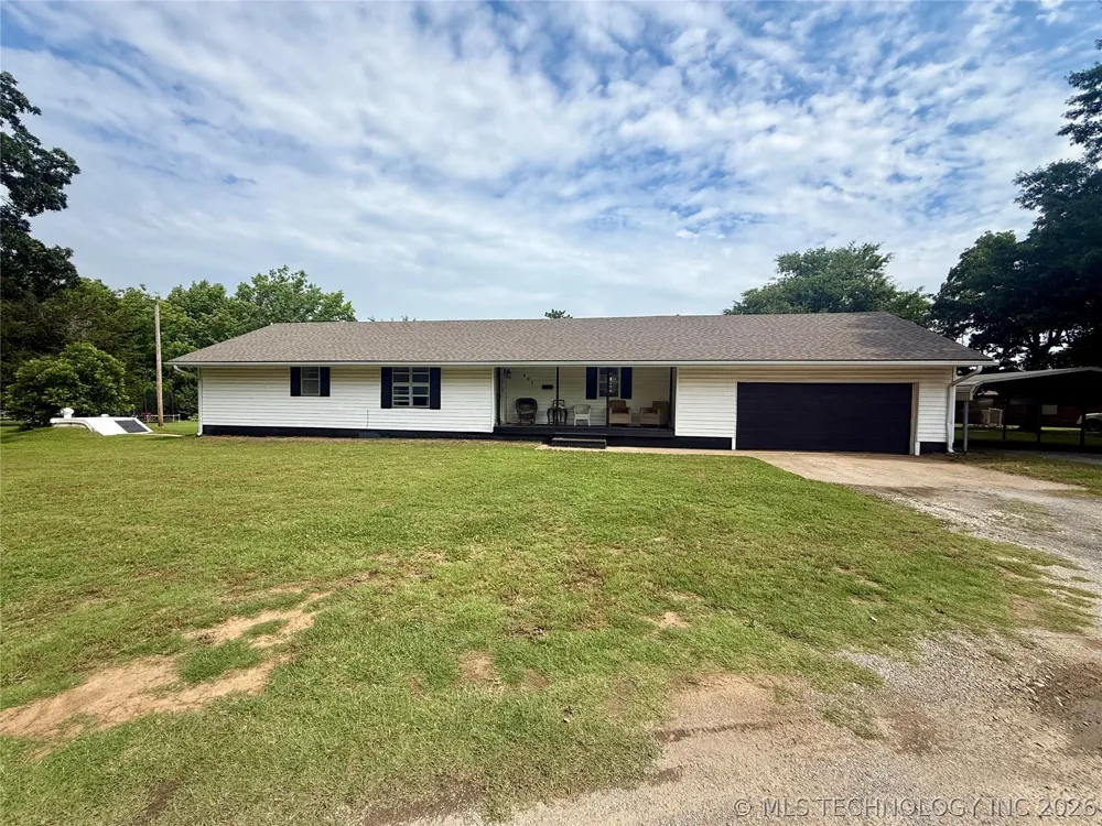 601 W Maple Street