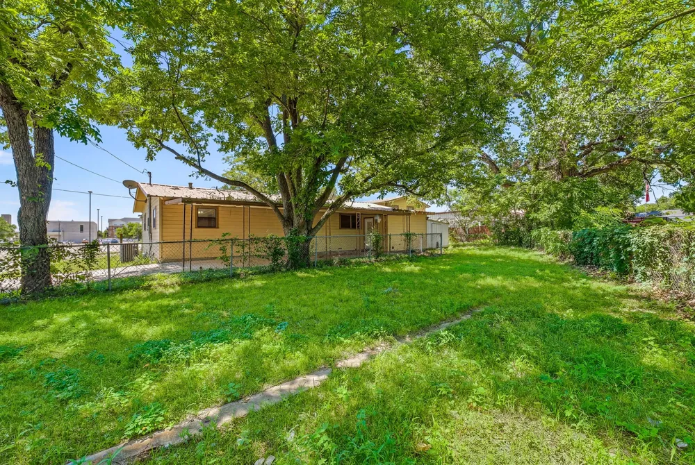 1571 W Ash Street Stephenville, TX 76401