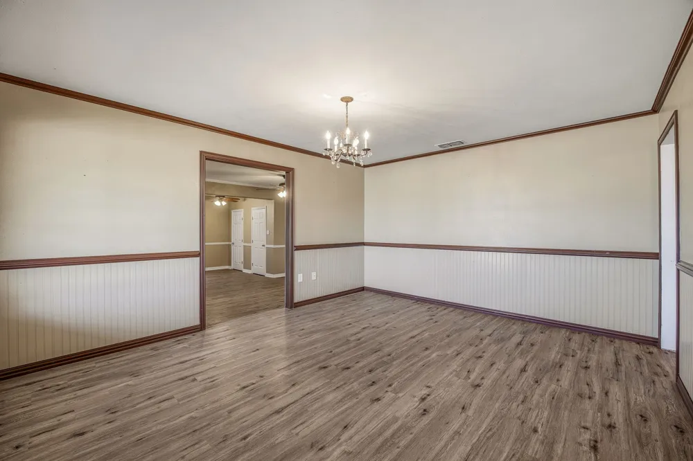 1571 W Ash Street Stephenville, TX 76401