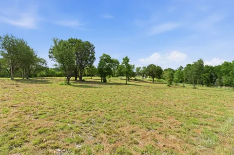1025 Sky Road