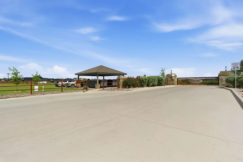 1025 Sky Road Weatherford, TX 76087