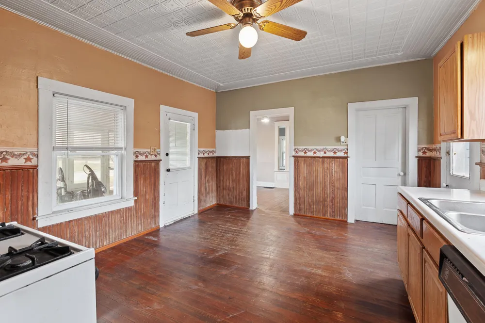 502 Beagle Road Blissfield, MI 49228