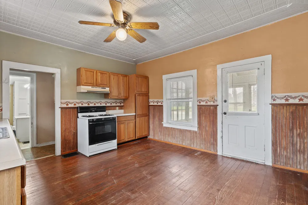 502 Beagle Road Blissfield, MI 49228