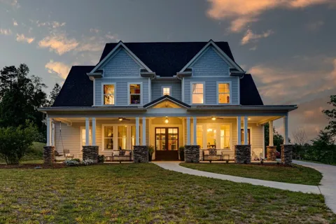 200 Waters Drive
