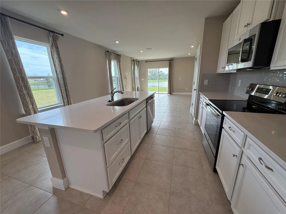 10013 DAYBREAK GLEN Parrish, FL 34219