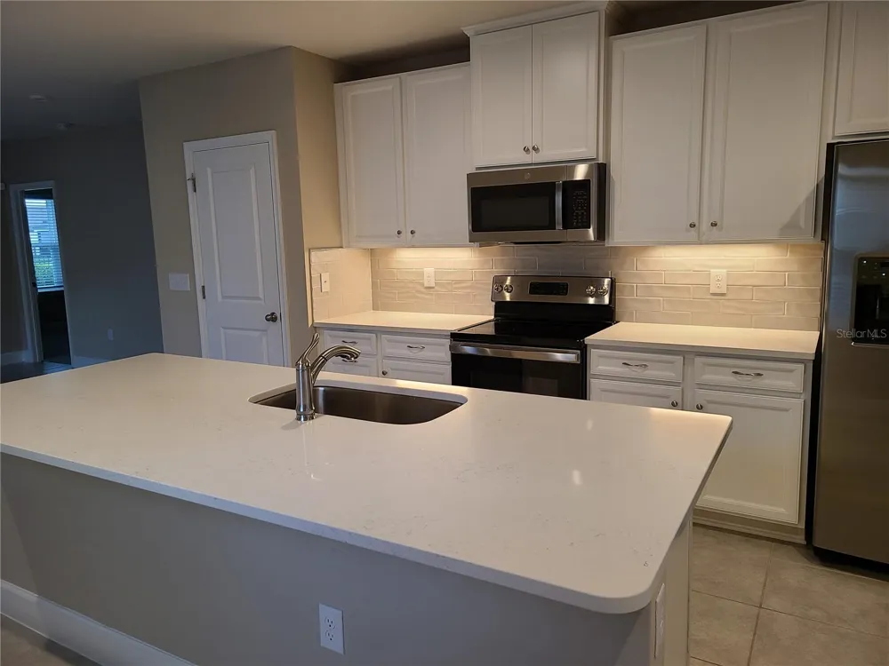 10013 DAYBREAK GLEN Parrish, FL 34219