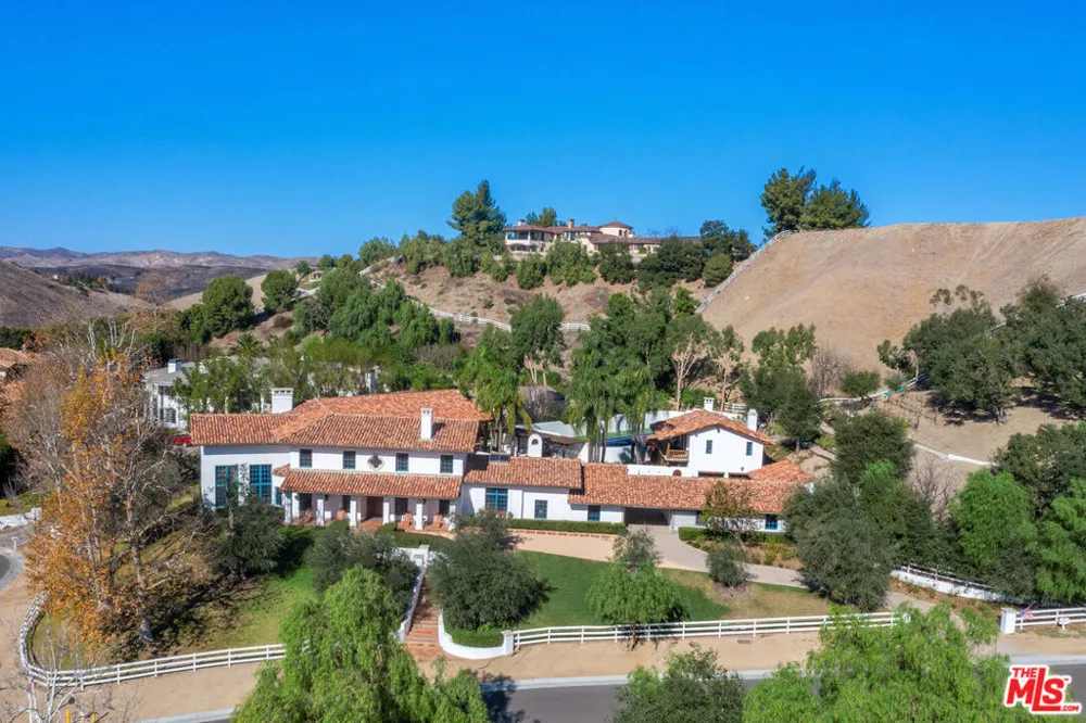 25127 Jim Bridger Road Hidden Hills, CA 91302