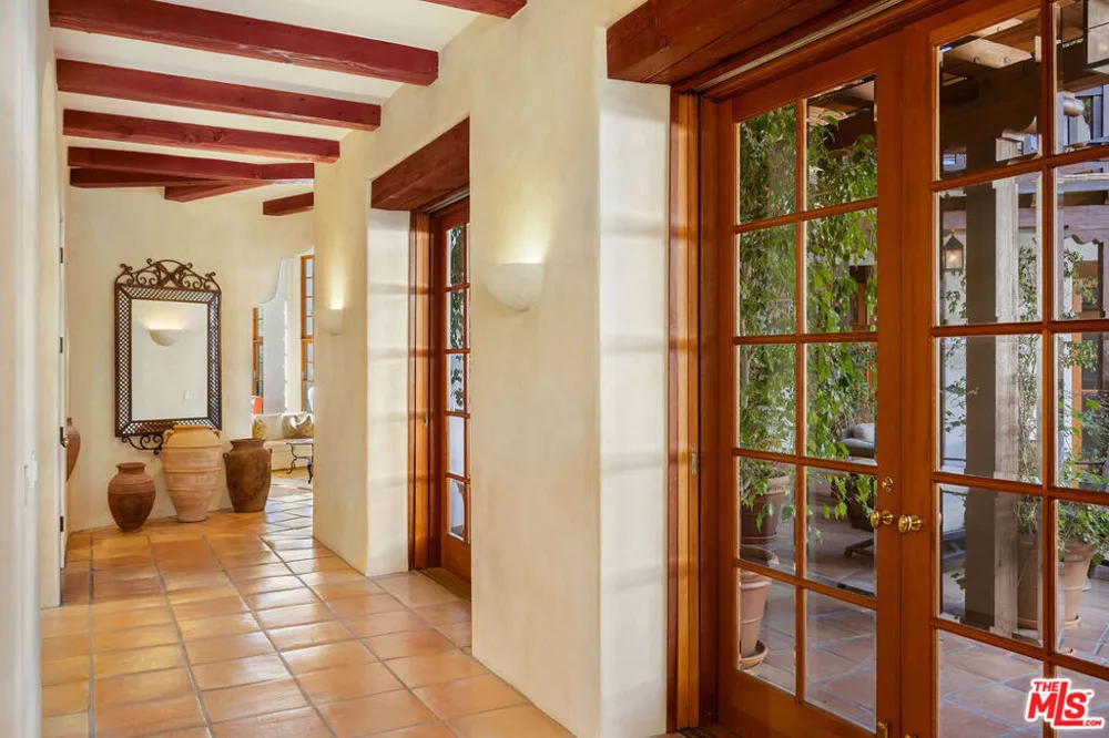 25127 Jim Bridger Road Hidden Hills, CA 91302