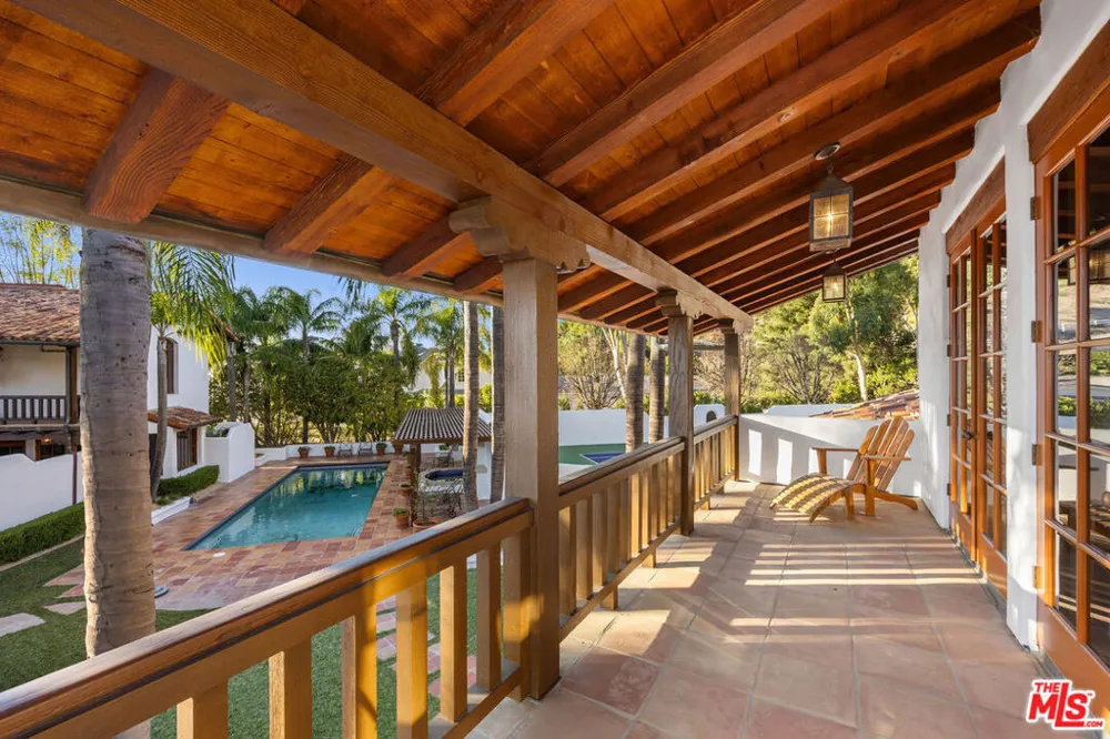25127 Jim Bridger Road Hidden Hills, CA 91302