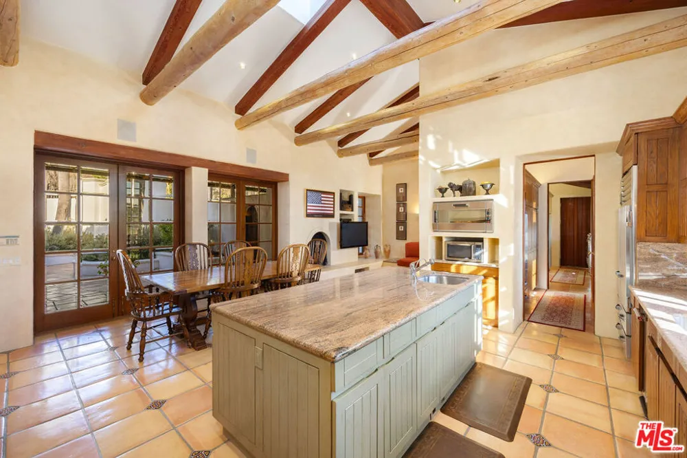 25127 Jim Bridger Road Hidden Hills, CA 91302