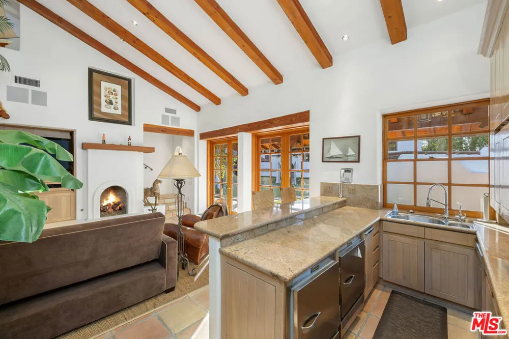 25127 Jim Bridger Road Hidden Hills, CA 91302