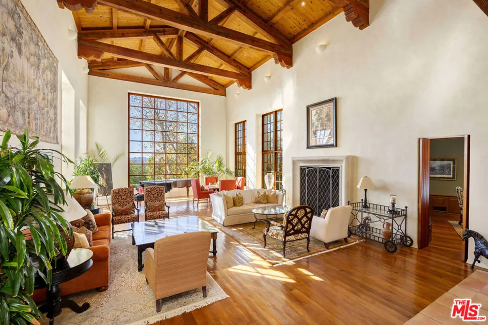 25127 Jim Bridger Road Hidden Hills, CA 91302