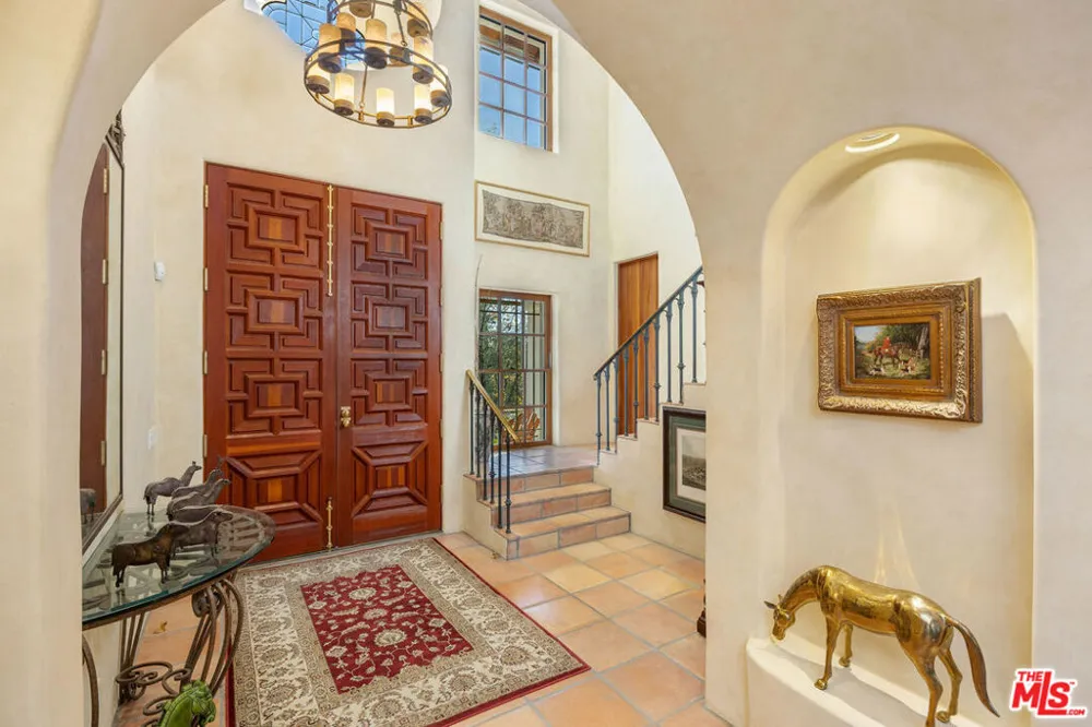 25127 Jim Bridger Road Hidden Hills, CA 91302