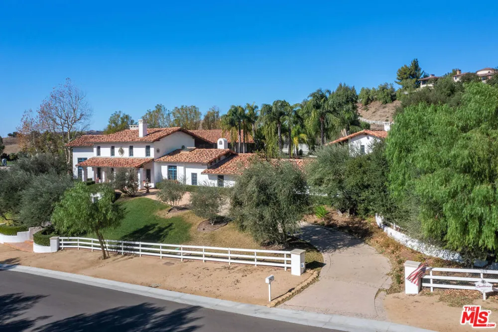 25127 Jim Bridger Road Hidden Hills, CA 91302