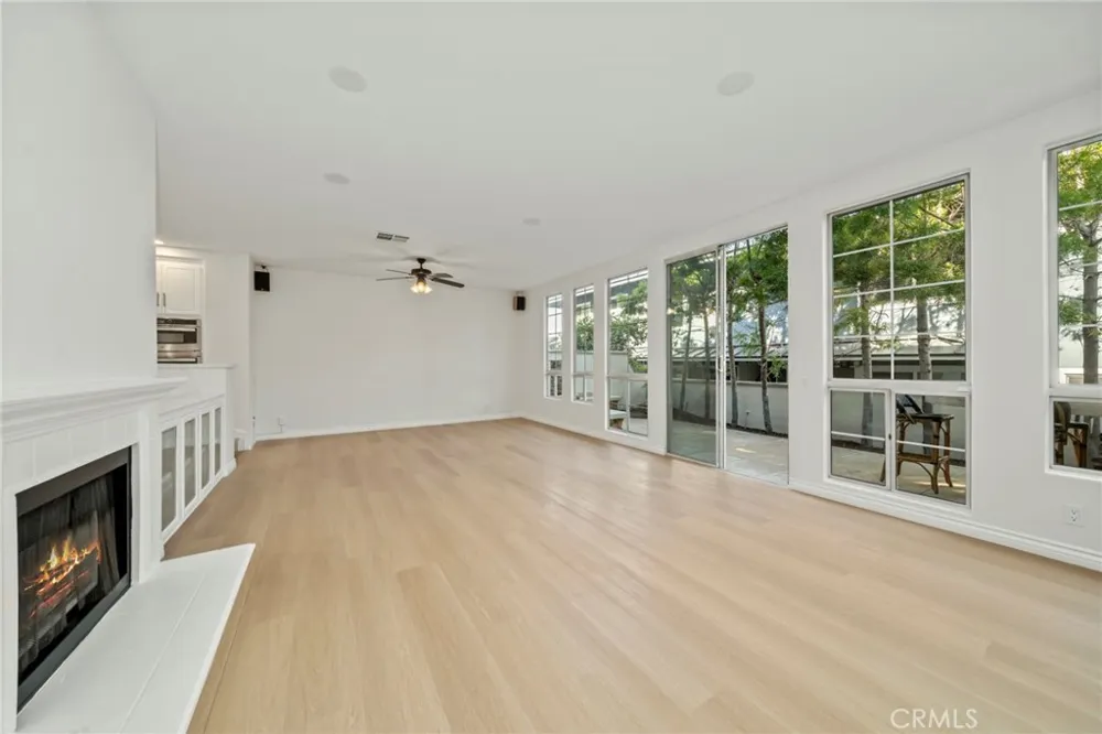 2101 E 15th #11 Newport Beach, CA 92663