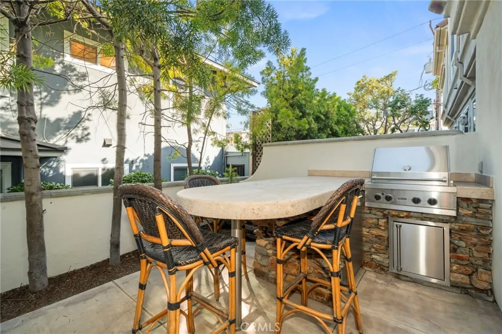 2101 E 15th #11 Newport Beach, CA 92663