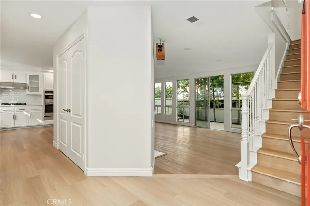 2101 E 15th #11 Newport Beach, CA 92663