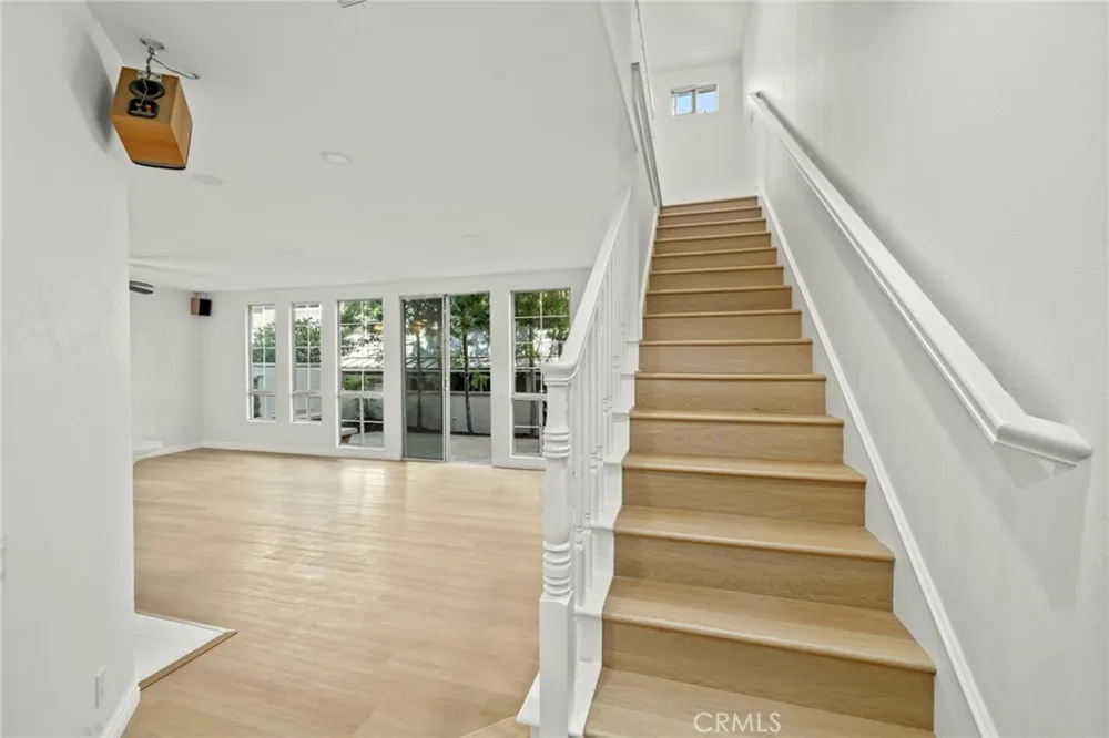 2101 E 15th #11 Newport Beach, CA 92663