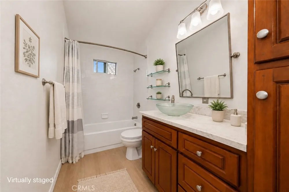 2101 E 15th #11 Newport Beach, CA 92663