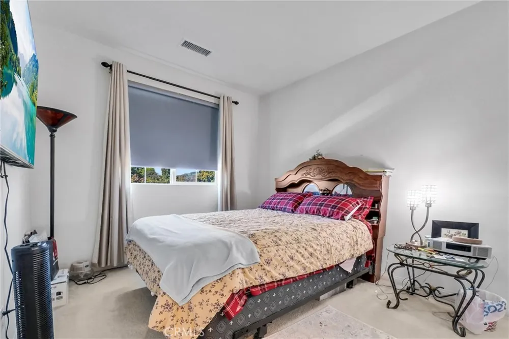 329 Fenimore Azusa, CA 91702
