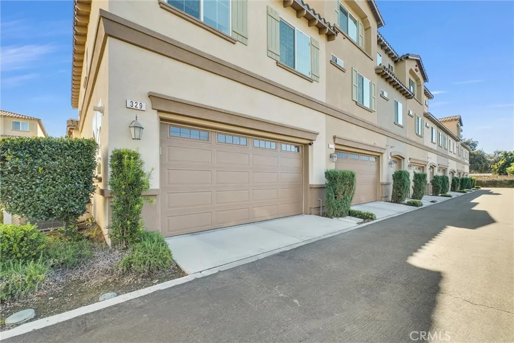 329 Fenimore Azusa, CA 91702