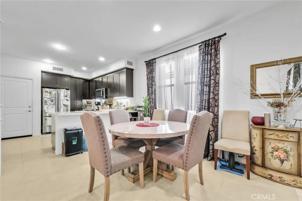 329 Fenimore Azusa, CA 91702