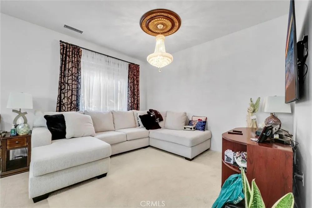 329 Fenimore Azusa, CA 91702