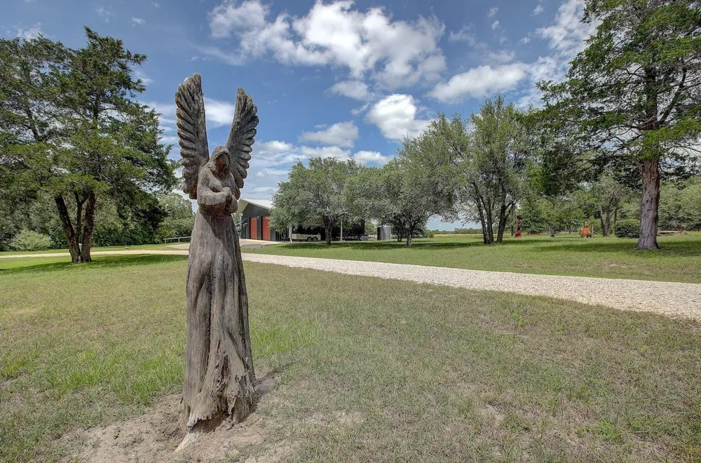 1928 Koether Road Carmine, TX 78932