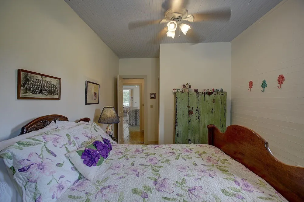 1928 Koether Road Carmine, TX 78932