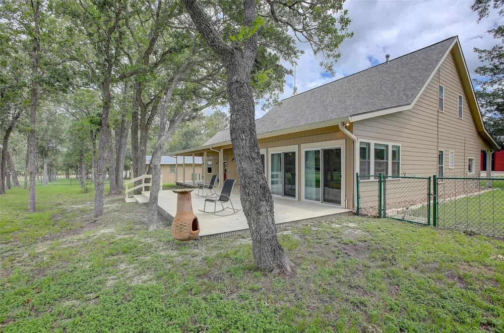 1928 Koether Road Carmine, TX 78932
