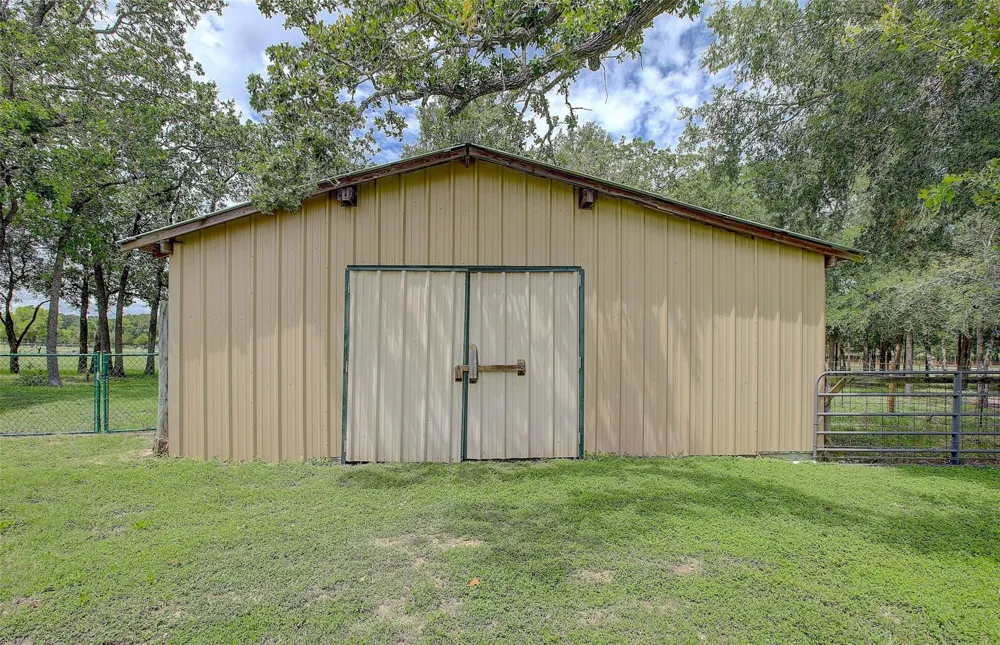 1928 Koether Road Carmine, TX 78932