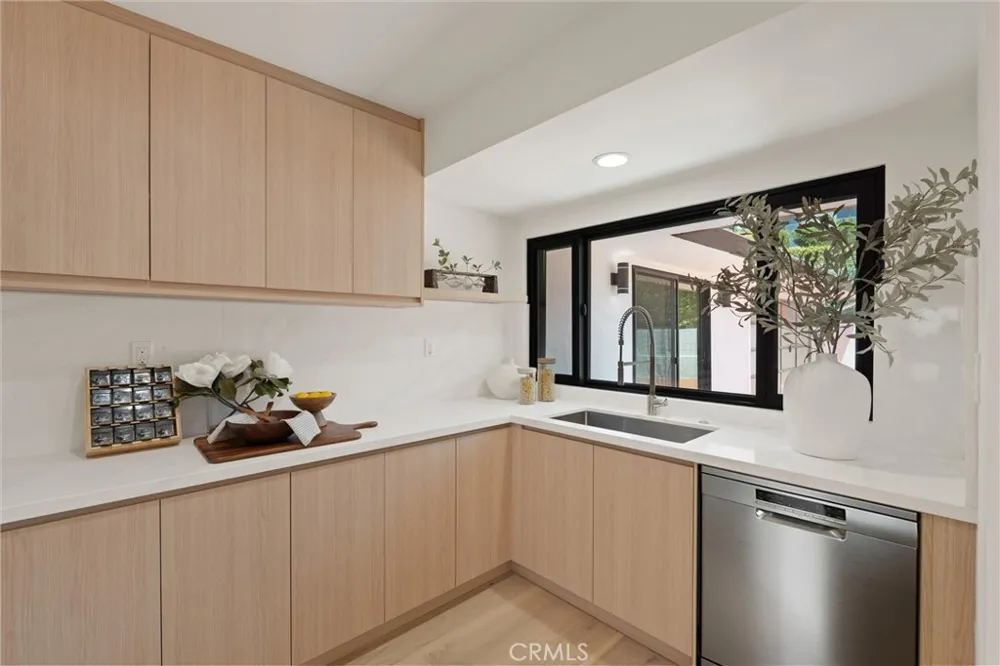 2112 Via Pacheco Palos Verdes Estates, CA 90274