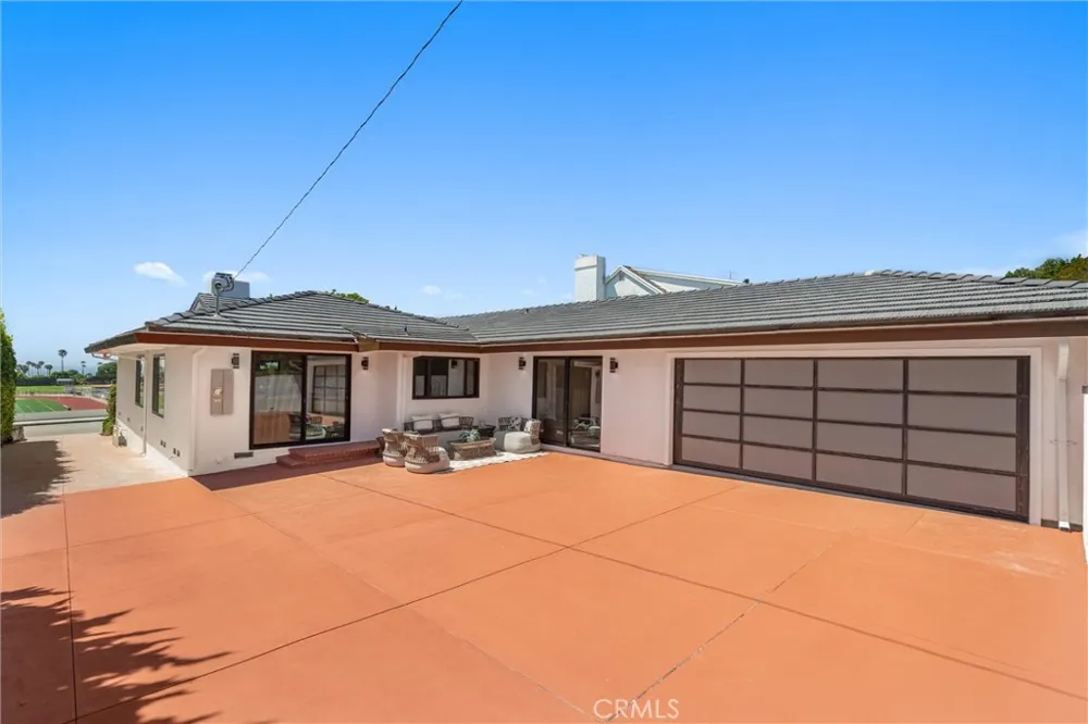 2112 Via Pacheco Palos Verdes Estates, CA 90274