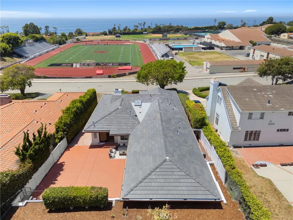 2112 Via Pacheco Palos Verdes Estates, CA 90274