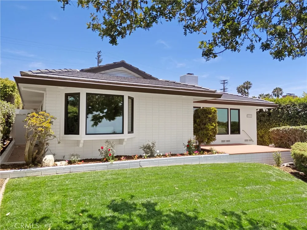 2112 Via Pacheco Palos Verdes Estates, CA 90274