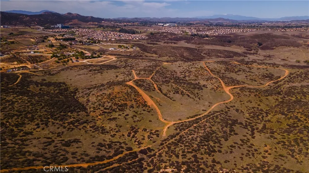 Avenida Manana Murrieta, CA 92563