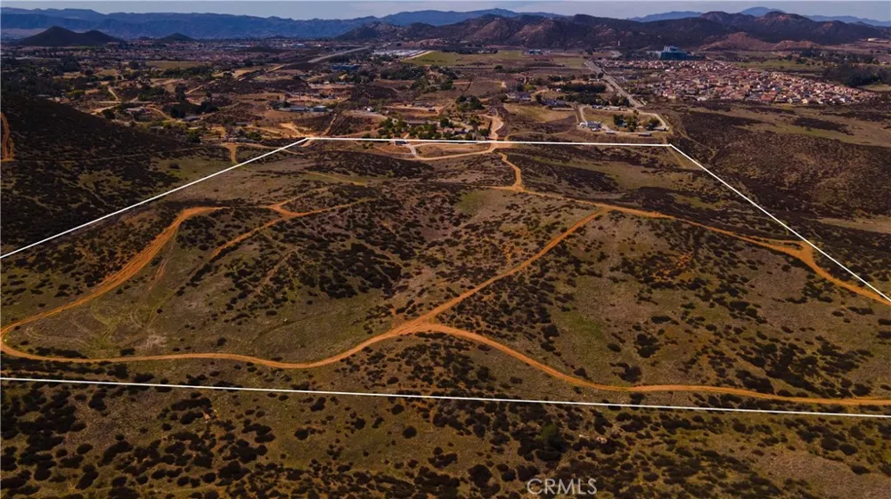 Avenida Manana Murrieta, CA 92563