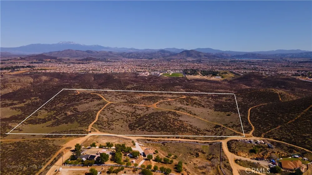 Avenida Manana Murrieta, CA 92563