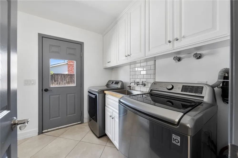 1020 La Serna La Habra, CA 90631