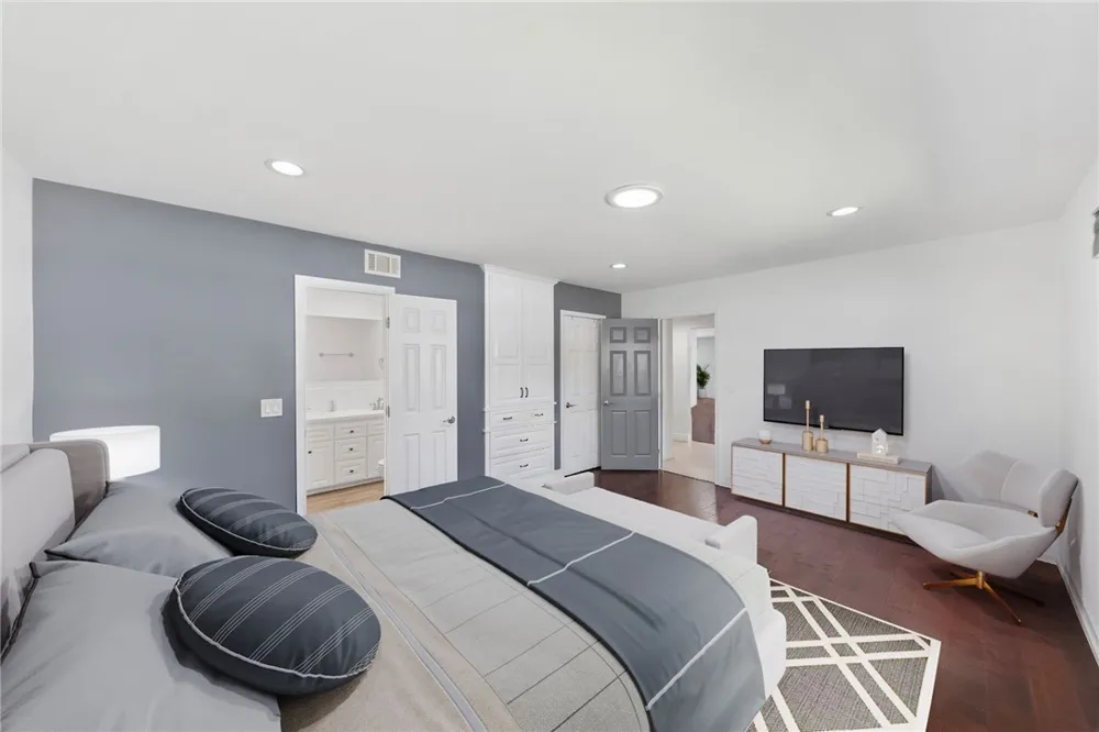 1020 La Serna La Habra, CA 90631