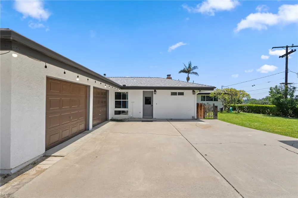 1020 La Serna La Habra, CA 90631