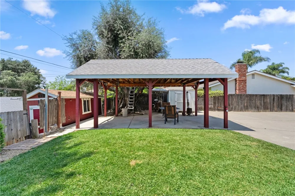 1020 La Serna La Habra, CA 90631