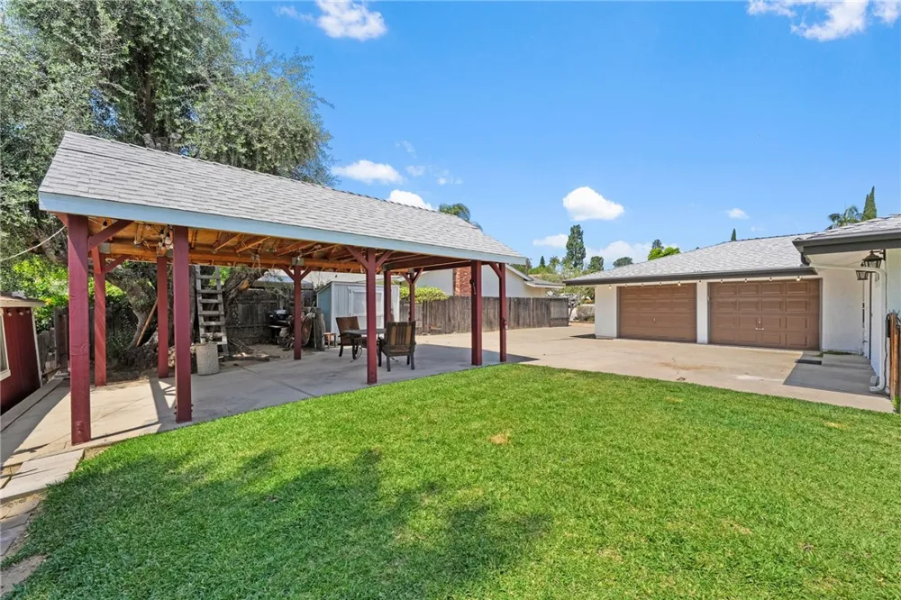 1020 La Serna La Habra, CA 90631