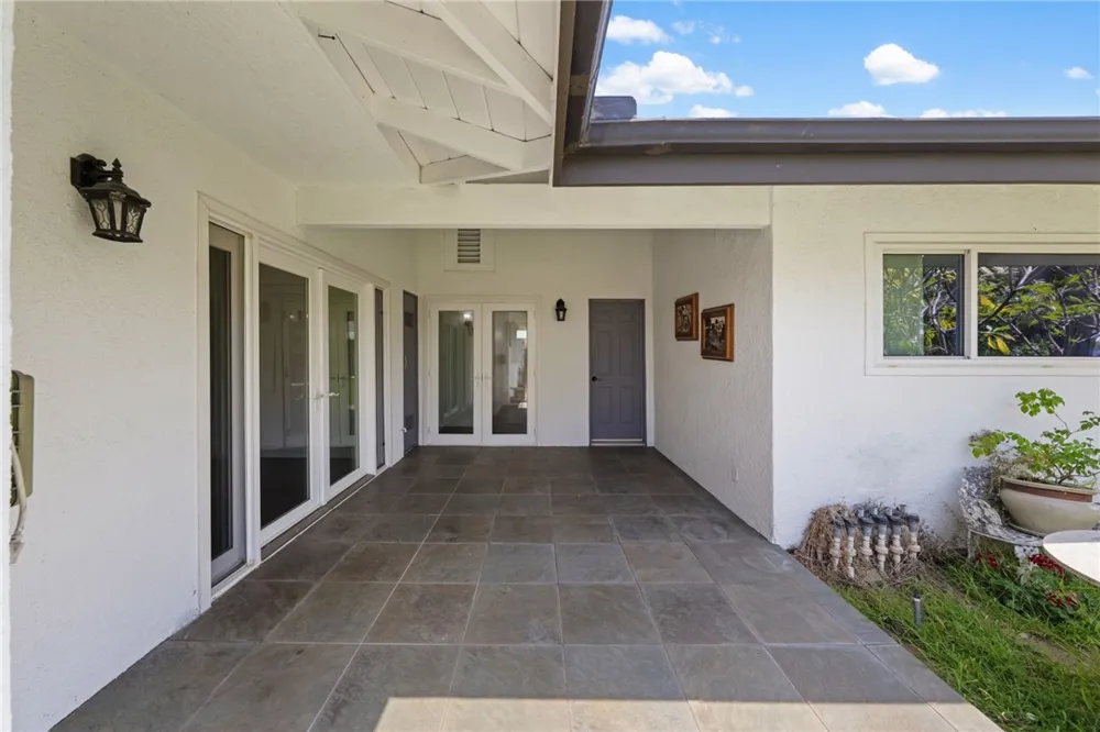 1020 La Serna La Habra, CA 90631