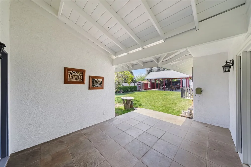 1020 La Serna La Habra, CA 90631
